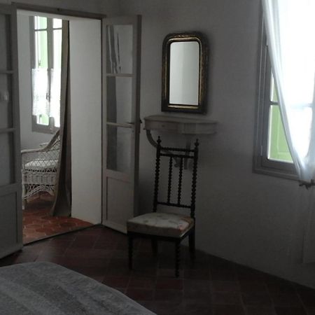 Le Presbytere Bed and Breakfast Rivesaltes Værelse billede
