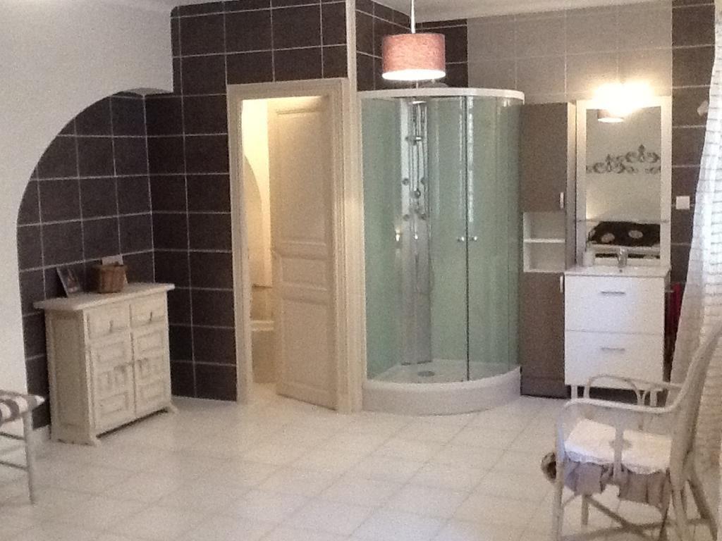 Le Presbytere Bed and Breakfast Rivesaltes Værelse billede