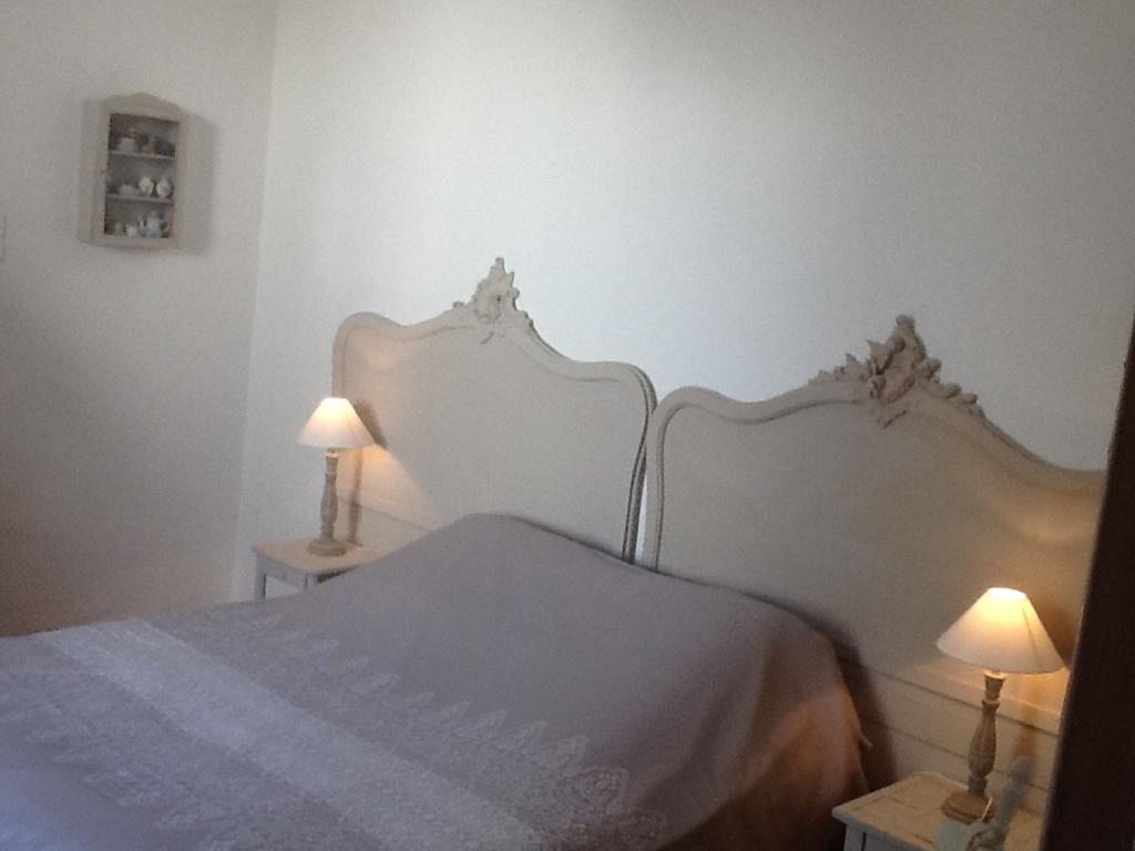 Le Presbytere Bed and Breakfast Rivesaltes Værelse billede
