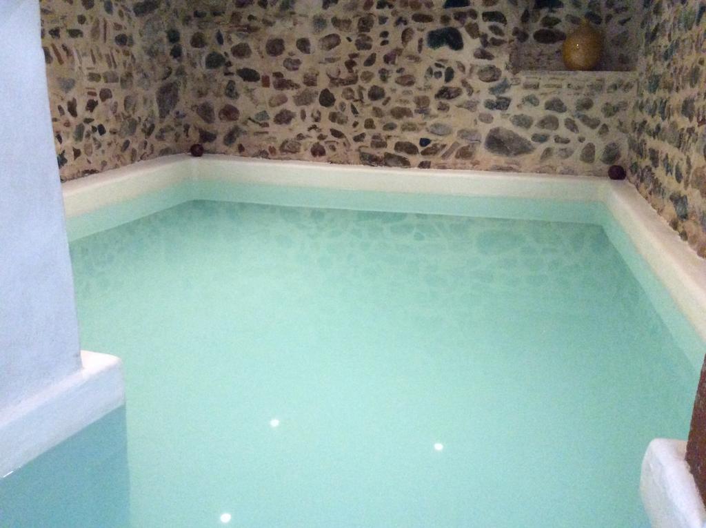 Le Presbytere Bed and Breakfast Rivesaltes Eksteriør billede